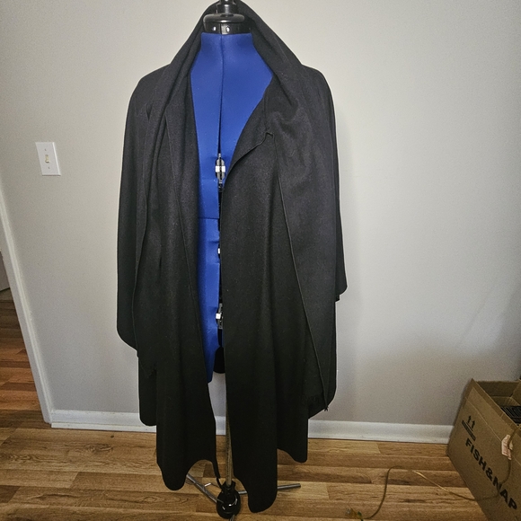 Betmar Wool Cape With Integrated Scarf - Picture 2 of 5